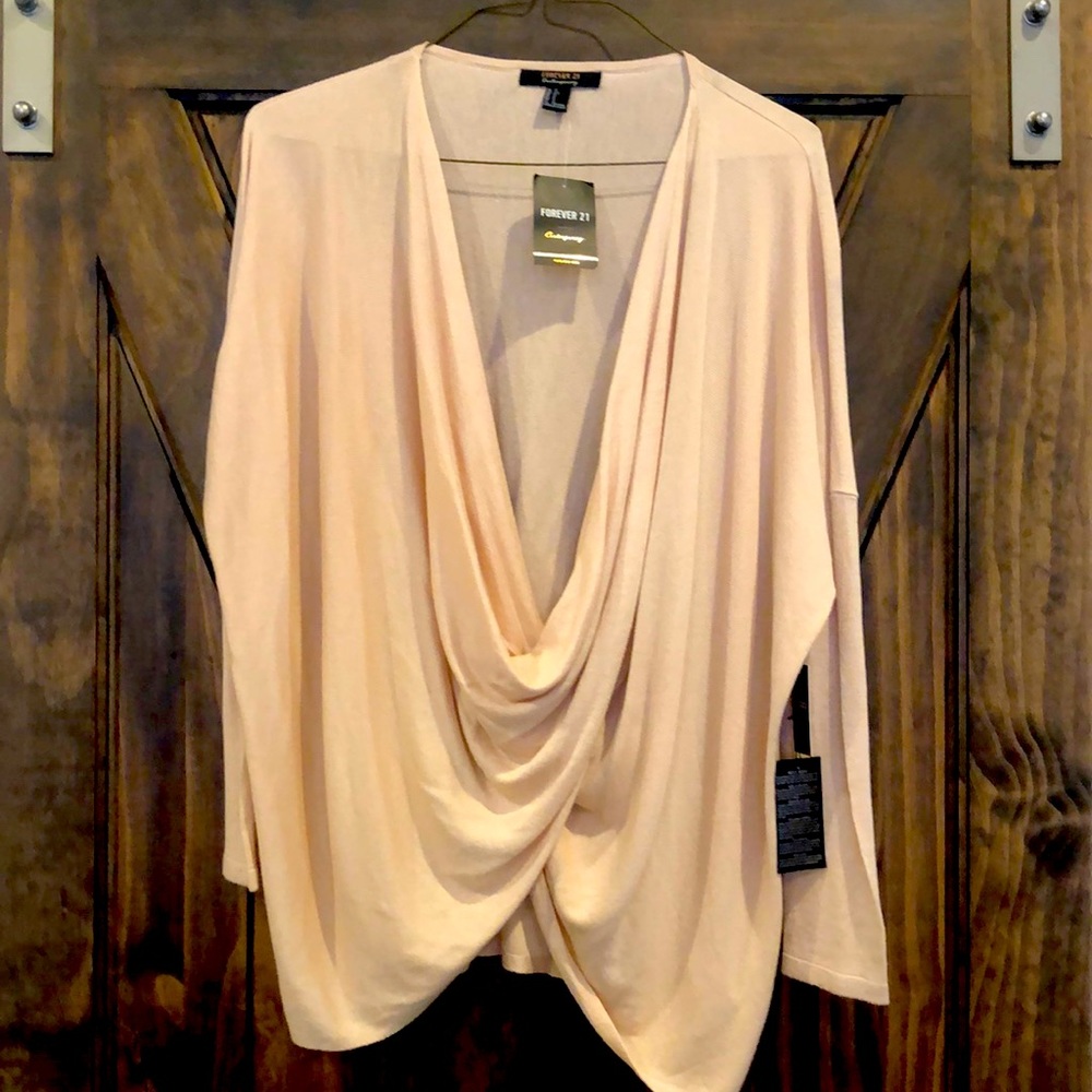 NWT FOREVER21 CONTEMPORARY Sweater